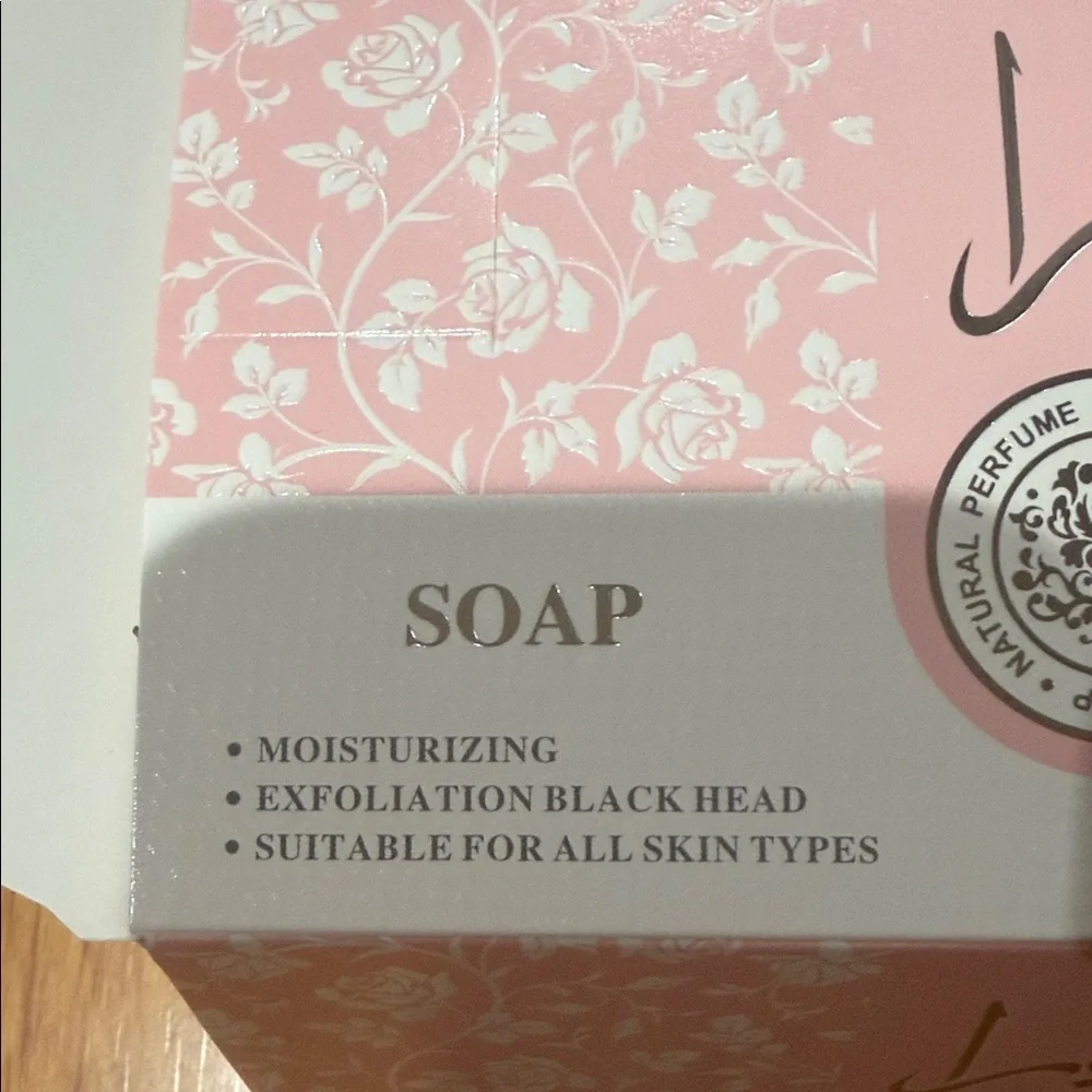 Kiss Beauty Pink Soap - Moisturizing Facial Cleanser